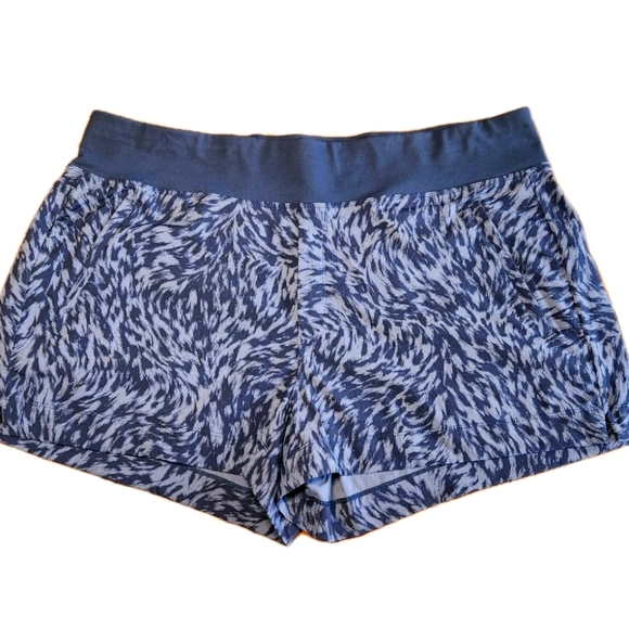 Athleta Trekkie North Printed Short | Size 20 | NWT - Picture 2 of 14